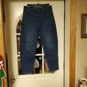 American Eagle Dark Blue Mom Jeans Size Women's 6 Short